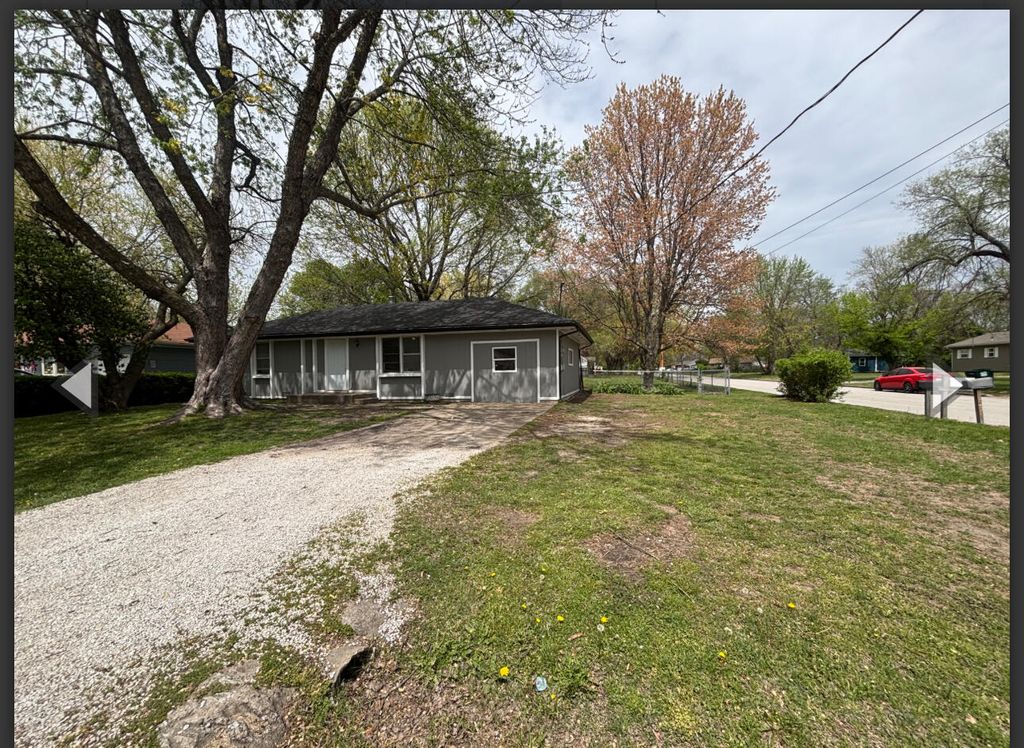 2541 East Commercial Street, Springfield, MO 65803