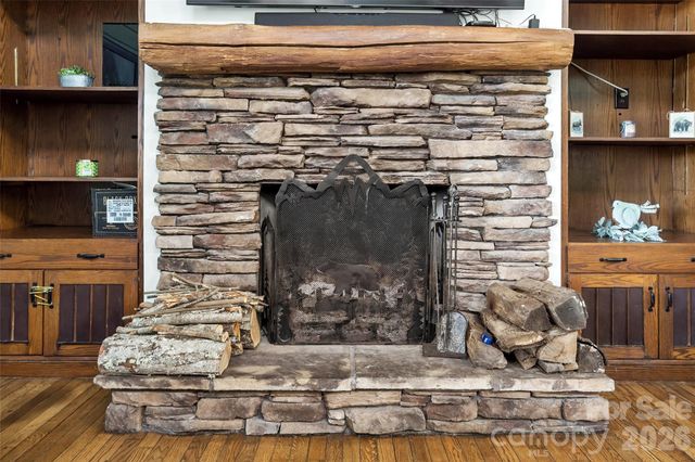 311 Pisgah Mine Road, Burnsville, NC 28714