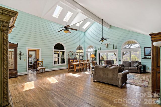 311 Pisgah Mine Road, Burnsville, NC 28714