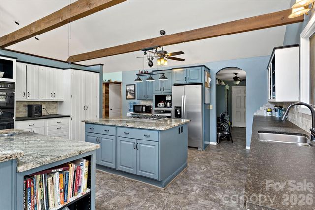 311 Pisgah Mine Road, Burnsville, NC 28714