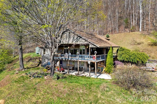 311 Pisgah Mine Road, Burnsville, NC 28714