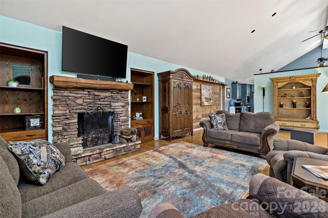 311 Pisgah Mine Road, Burnsville, NC 28714