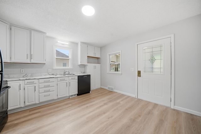 422 10th Avenue SE, Rochester, MN 55904