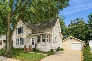 422 10th Avenue SE, Rochester, MN 55904