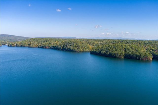 125 Wolverine Drive, Waleska, GA 30183