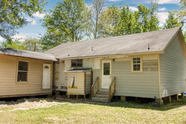 1226 County Road 5007, Cleveland, TX 77327