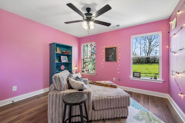 3165 Lights Chapel Rd, Greenbrier, TN 37073