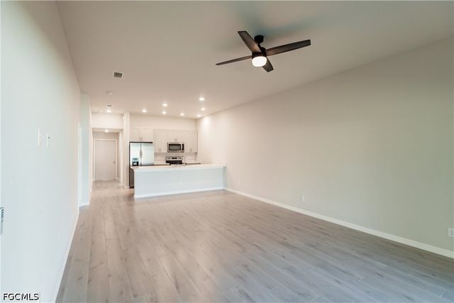 925 SE 14th ST, Cape Coral, FL 33990