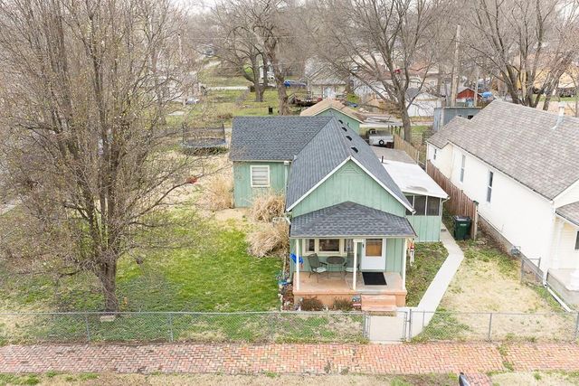 1020 Osage Street, Leavenworth, KS 66048