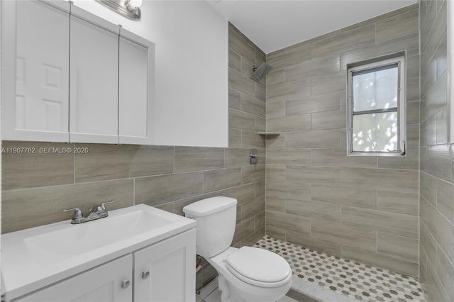 6940 NW 6th Ct 1, Miami, FL 33150