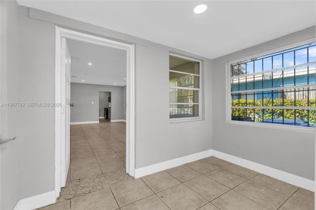 6940 NW 6th Ct 1, Miami, FL 33150