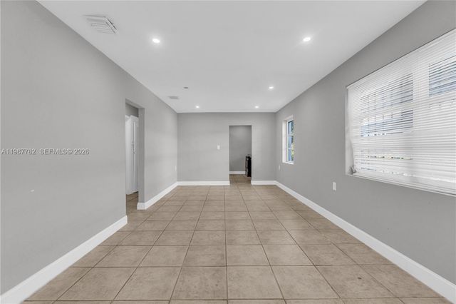 6940 NW 6th Ct 1, Miami, FL 33150