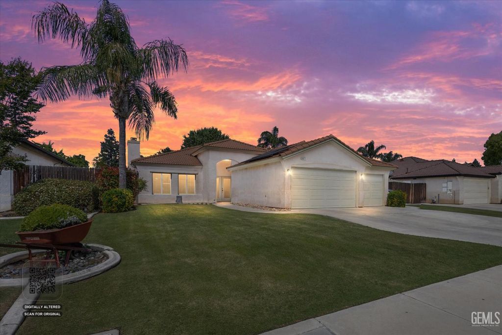 6611 Radio Flyer Drive, Bakersfield, CA 93312