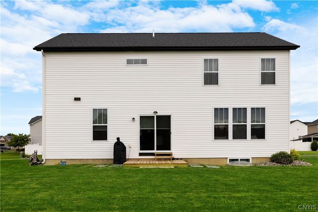 4714 Weller Hall Place, Clay, NY 13041