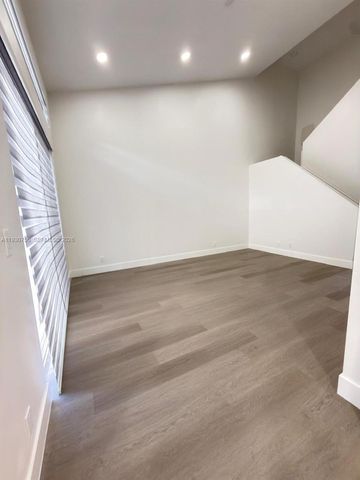 12618 NW 56th Dr 12618, Coral Springs, FL 33076