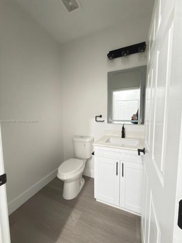 12618 NW 56th Dr 12618, Coral Springs, FL 33076