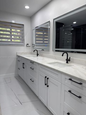 12618 NW 56th Dr 12618, Coral Springs, FL 33076