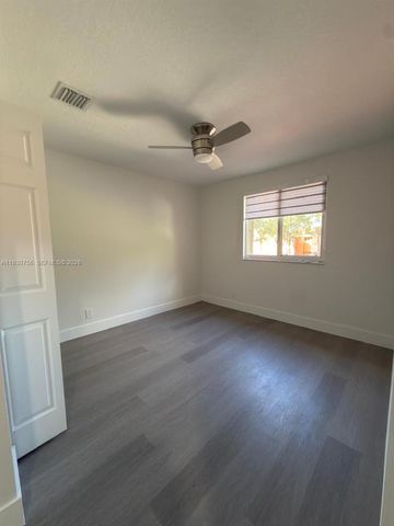 12618 NW 56th Dr 12618, Coral Springs, FL 33076