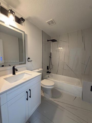 12618 NW 56th Dr 12618, Coral Springs, FL 33076