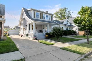 1616 Orchard Grove Avenue, Lakewood, OH 44107