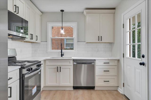 1415 Haydon ST, Salem, VA 24153