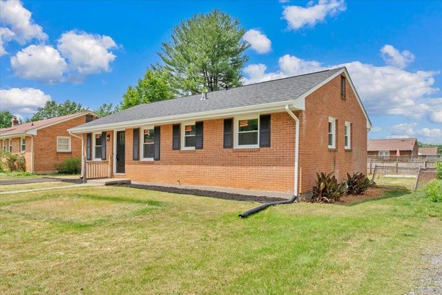 1415 Haydon ST, Salem, VA 24153
