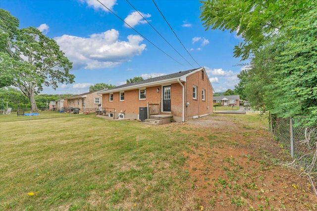 1415 Haydon ST, Salem, VA 24153