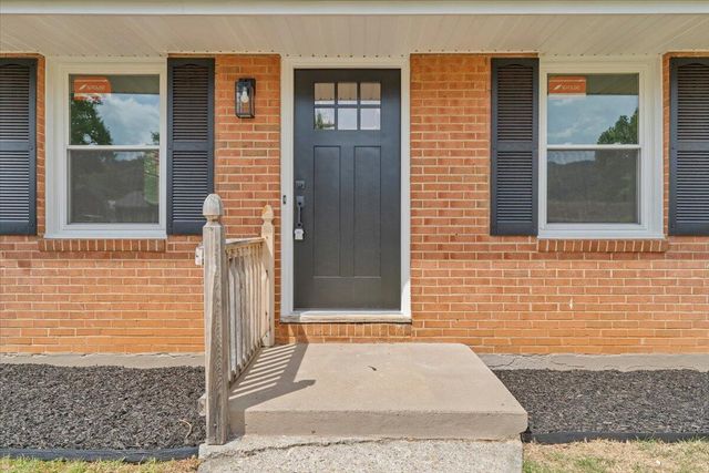 1415 Haydon ST, Salem, VA 24153