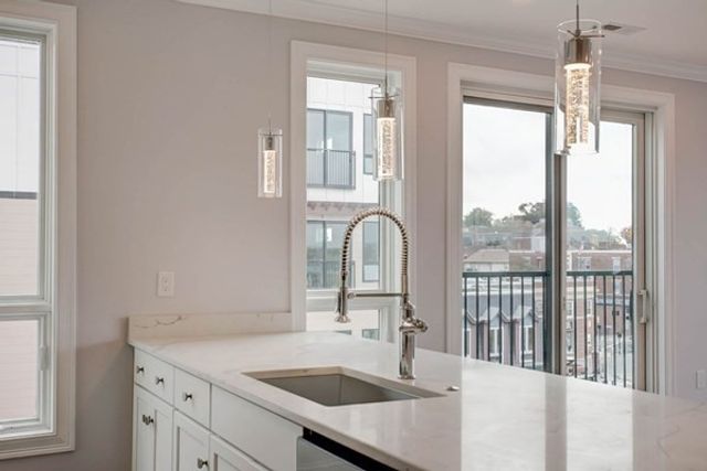 87 Medford 301, Medford, MA 02155