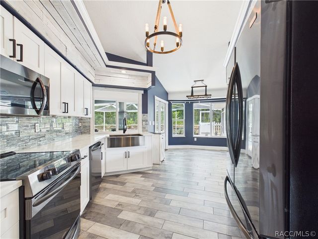 9 Plumbago Court, Homosassa, FL 34446