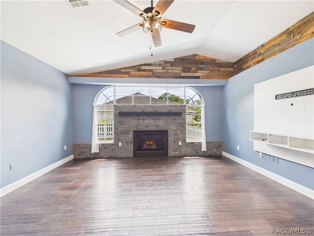 9 Plumbago Court, Homosassa, FL 34446
