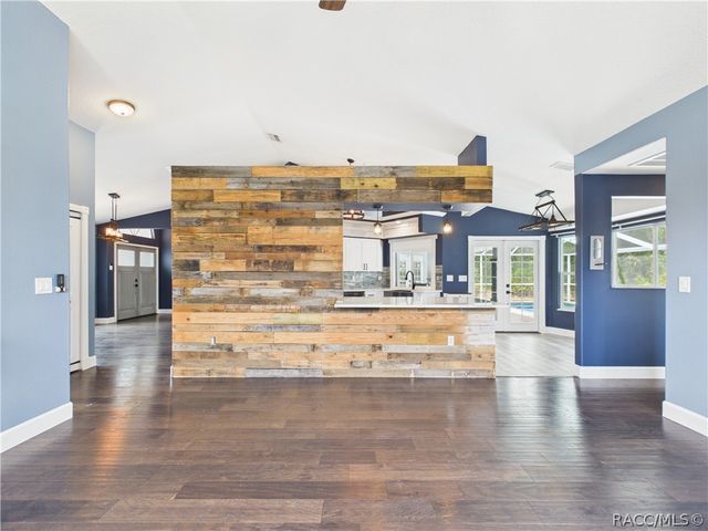 9 Plumbago Court, Homosassa, FL 34446