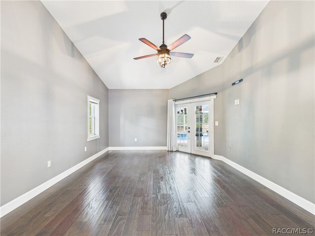 9 Plumbago Court, Homosassa, FL 34446