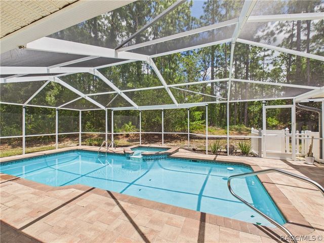 9 Plumbago Court, Homosassa, FL 34446