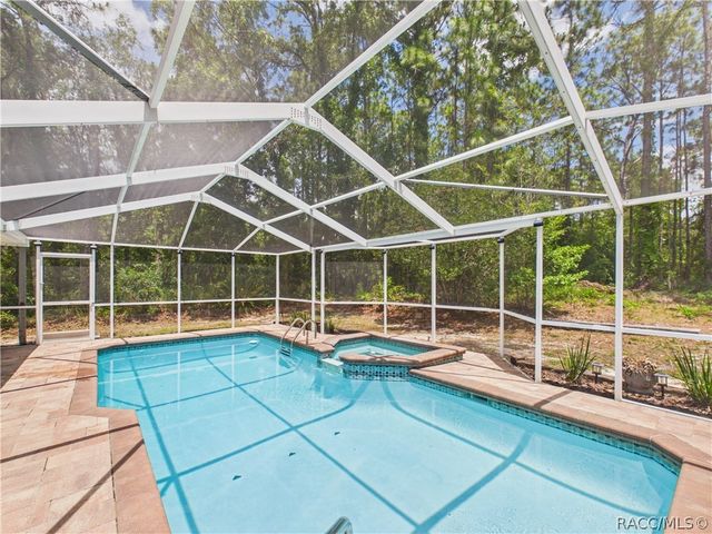 9 Plumbago Court, Homosassa, FL 34446