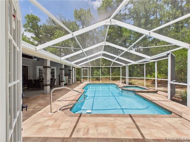 9 Plumbago Court, Homosassa, FL 34446