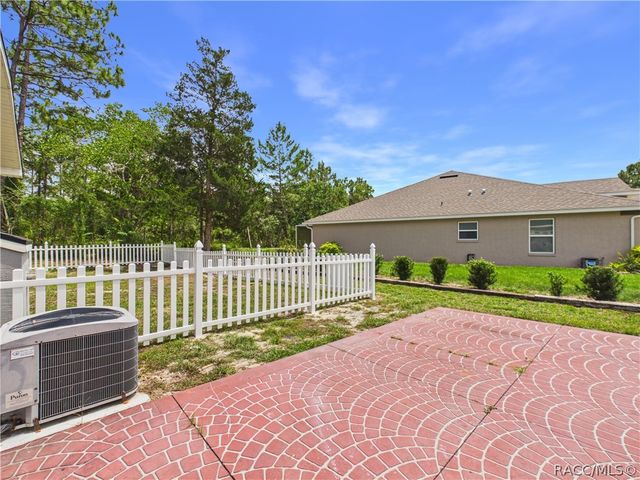9 Plumbago Court, Homosassa, FL 34446
