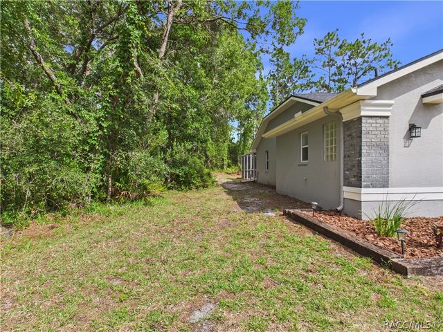 9 Plumbago Court, Homosassa, FL 34446