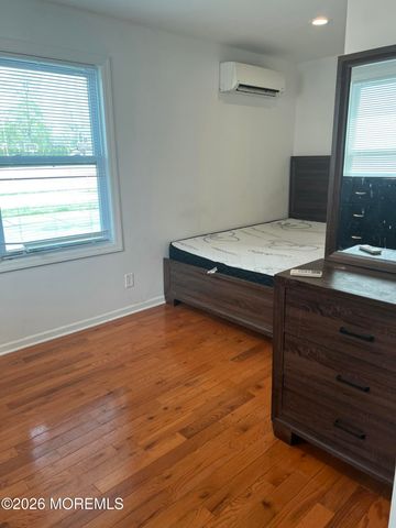 317 Roosevelt Avenue, Oakhurst, NJ 07755