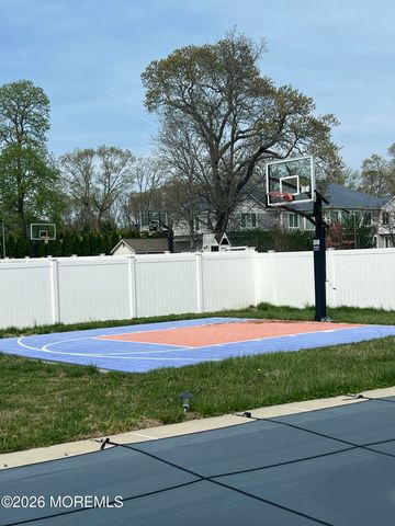 317 Roosevelt Avenue, Oakhurst, NJ 07755