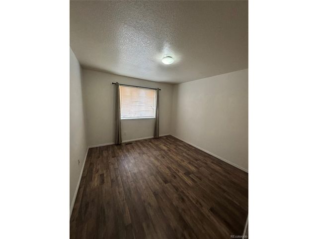 13296 Columbine Ct, Thornton, CO 80241