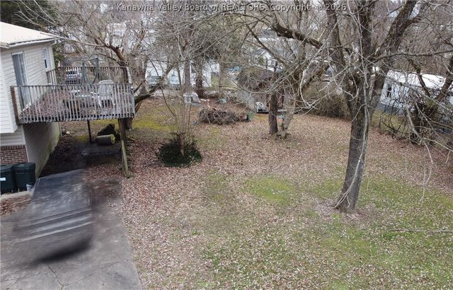 421 Barrett Street, St Albans, WV 25177