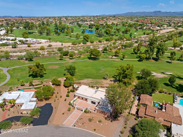 8021 N Della Robia Place, Tucson, AZ 85742