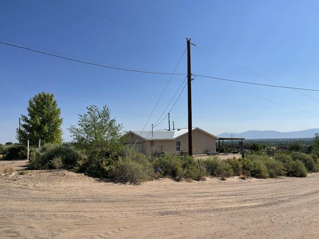 160 James Street, Belen, NM 87002