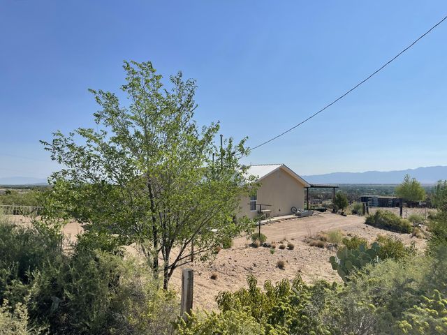160 James Street, Belen, NM 87002