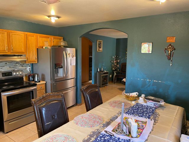 160 James Street, Belen, NM 87002