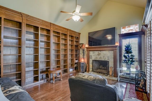 103 Ridge Way Gap, Ovilla, TX 75154