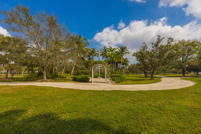 757 Windermere Way, Palm Beach Gardens, FL 33418