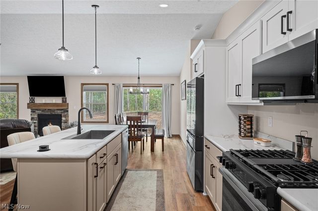 850 Eggleston Road, Aurora, OH 44202