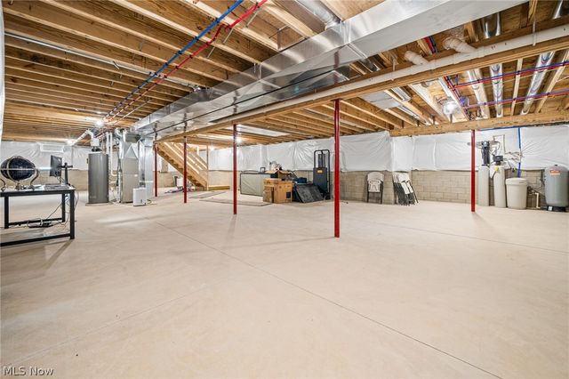 850 Eggleston Road, Aurora, OH 44202